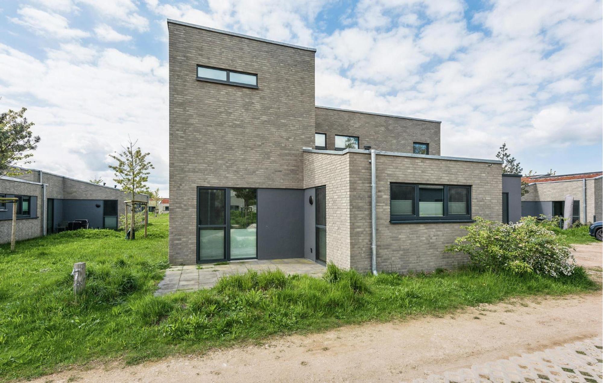 Cozy Home In Lembruch-Duemmer See With Sauna Экстерьер фото